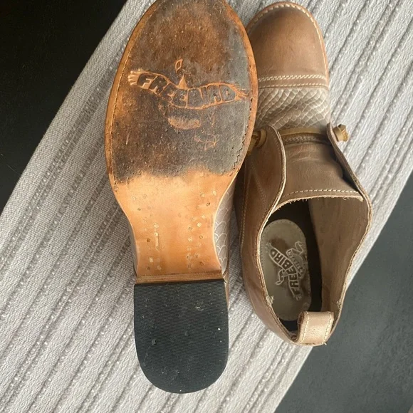 Freebird Mabel slip-on oxfords. - Picture 7 of 7